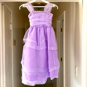 NWOT Girls size 5-6 lilac dress with pearls and zipper back